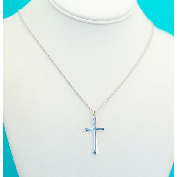 Vintage Sterling Silver Cross Necklace of 18 Inches, E24 - Picture 2 of 4